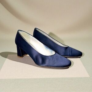 Vintage Stuart Weitzman Women’s Navy Satin Y2K Leather Sole Heels Size 6.5 B